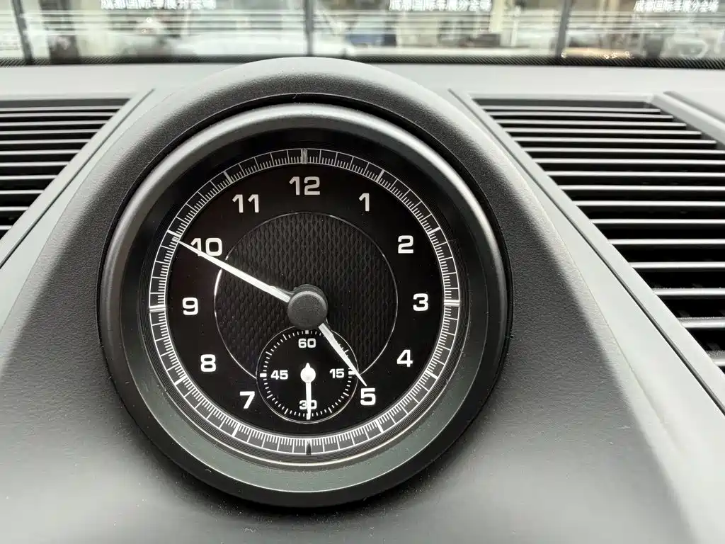 Porsche Macan — миниатюра 19