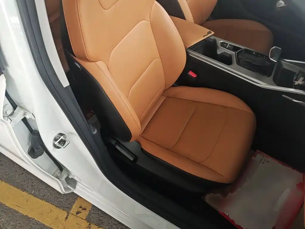 Geely Emgrand — миниатюра 25