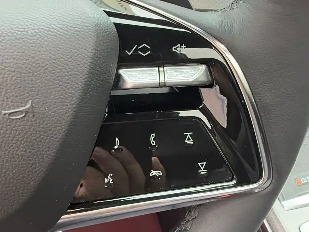 Cadillac XT5 — миниатюра 19