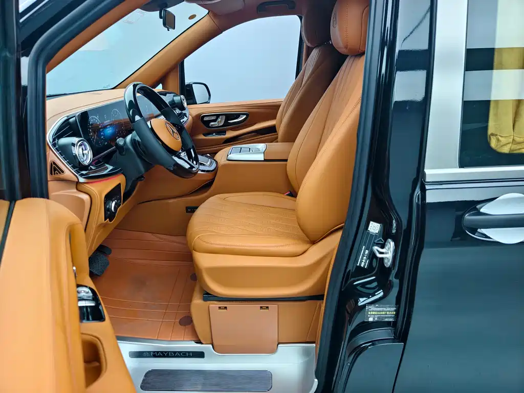 Mercedes-Benz Vito 2024 2.0T 8 мест