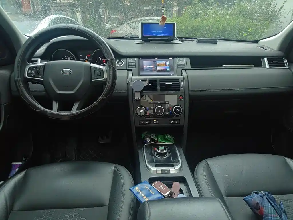 Land Rover Discovery Sport — миниатюра 13
