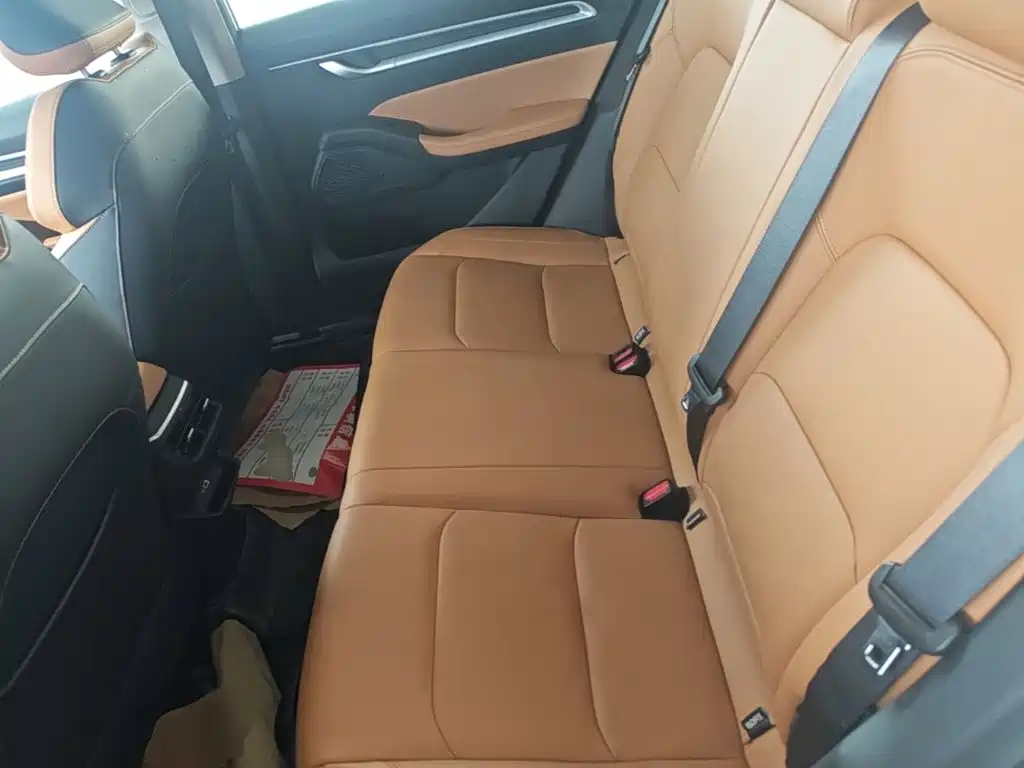 Geely Emgrand — миниатюра 17