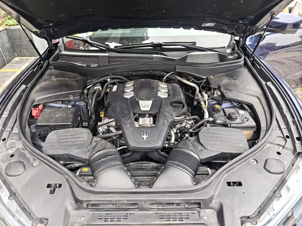Maserati Levante — миниатюра 5