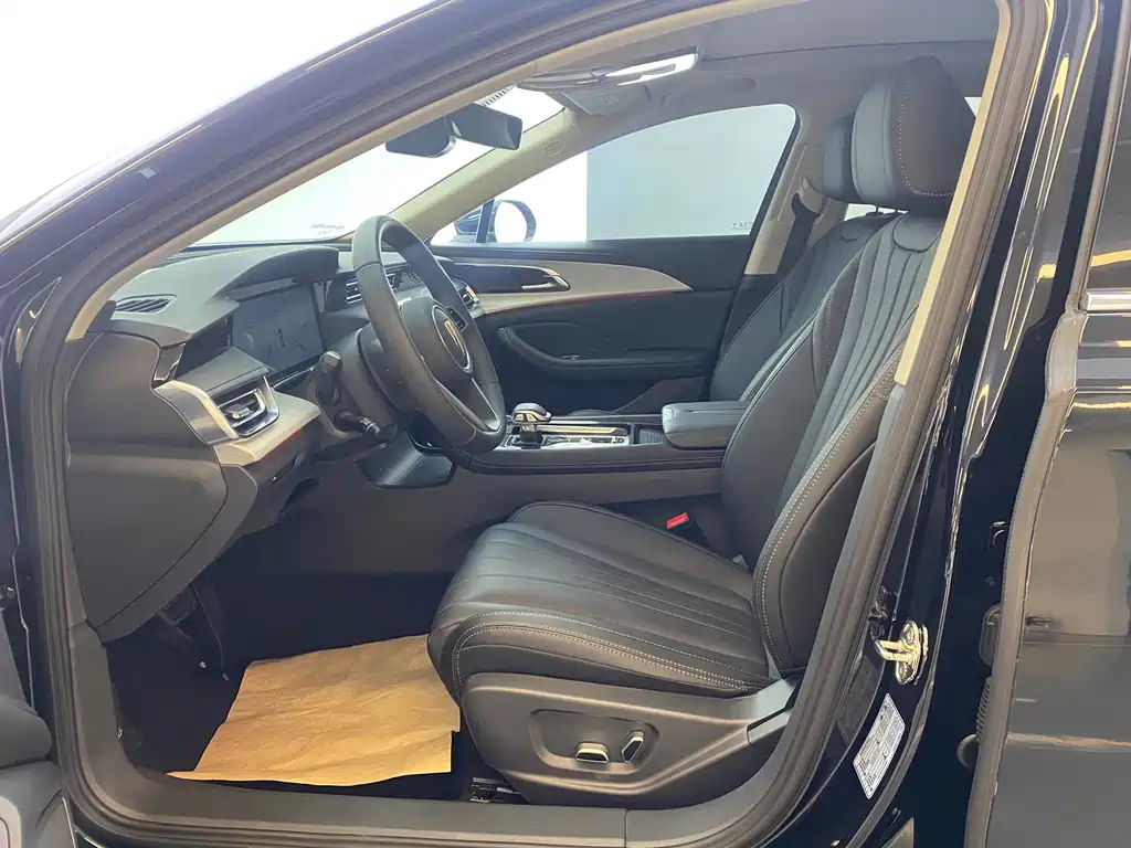Hongqi Hongqi H5 — миниатюра 6