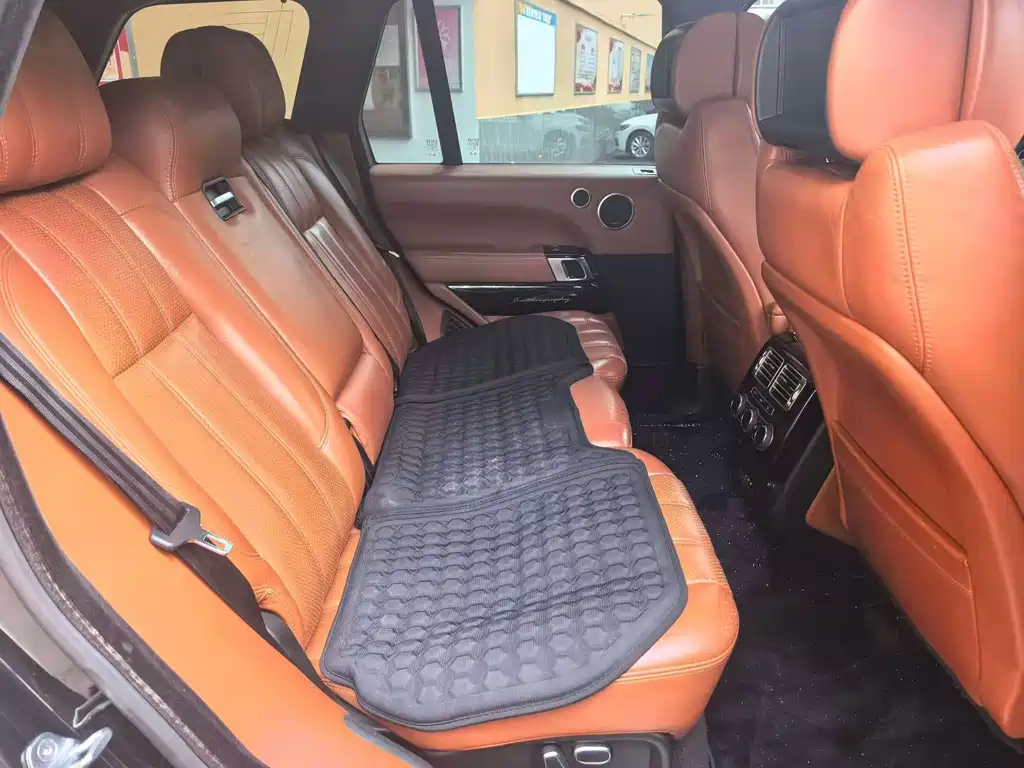 Land Rover Range Rover — миниатюра 4