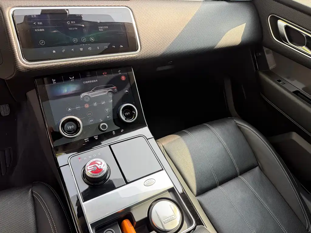 Land Rover Velar — миниатюра 15