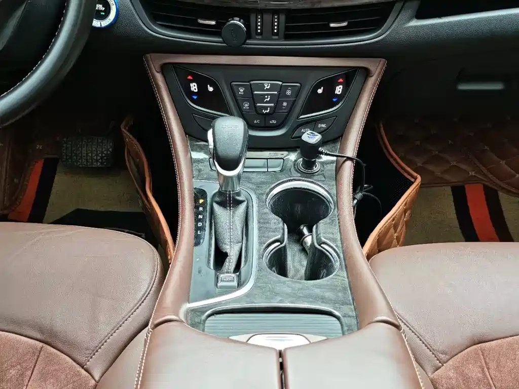 Buick Envision Plus — миниатюра 17