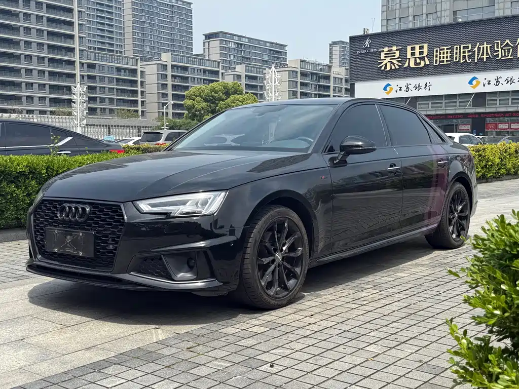 Audi A4L 2019