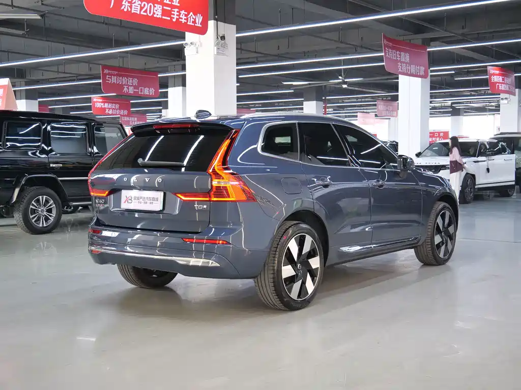 VOLVO XC60 PLUG IN HYBRID
