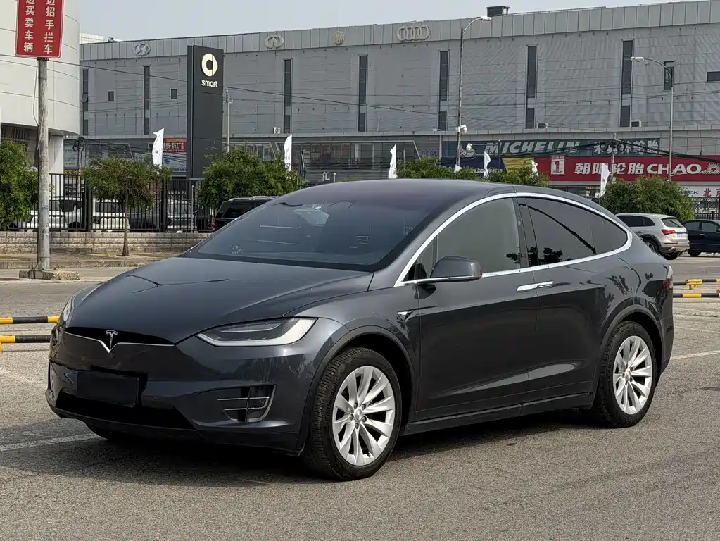 Tesla Model X 2017