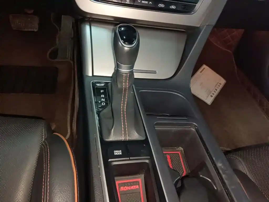 Hyundai Sonata — миниатюра 14