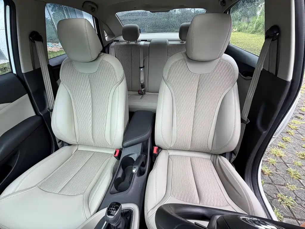 Buick Excelle — миниатюра 20
