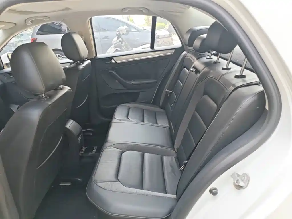 Volkswagen Bora — миниатюра 17