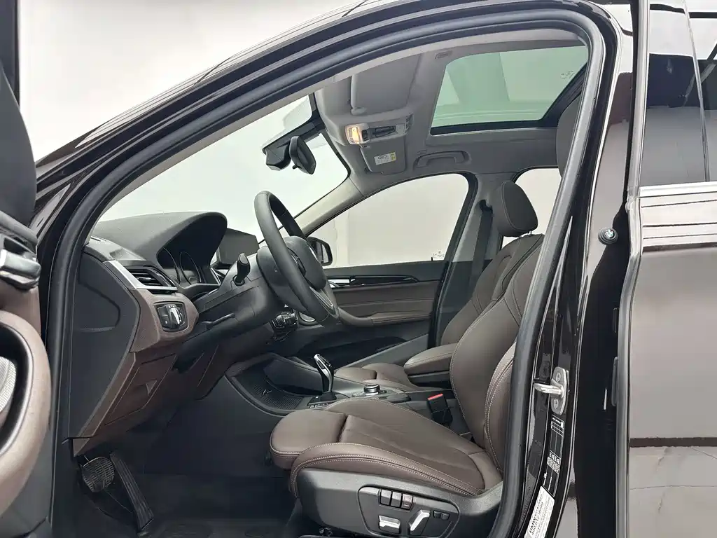 BMW X1 — миниатюра 5