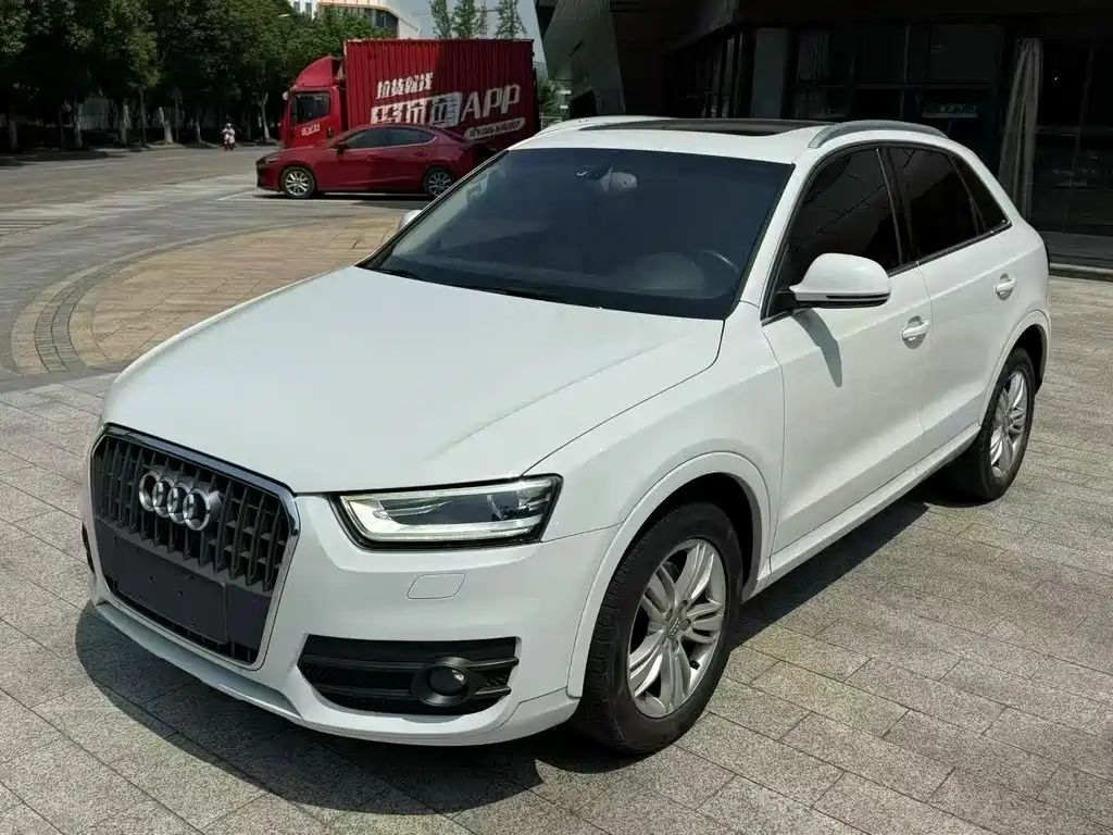 Audi Q3 2015