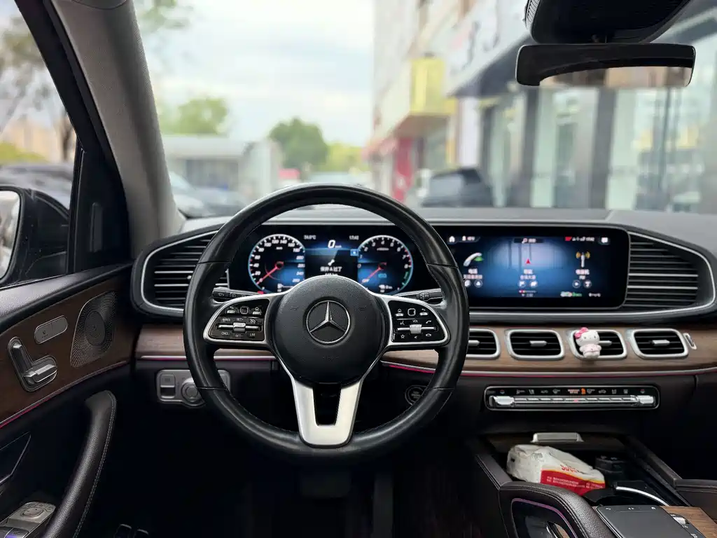 Mercedes-Benz GLE New Energy — миниатюра 5