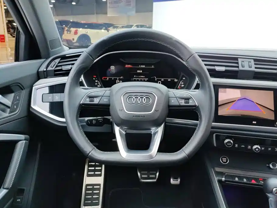 Audi Q3 — миниатюра 15