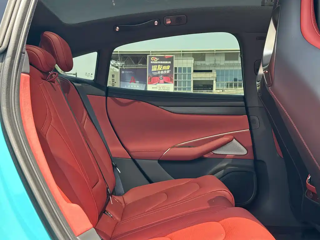 XIAOMI CAR XIAOMI SU7