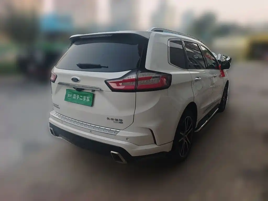 Ford Edge — миниатюра 6