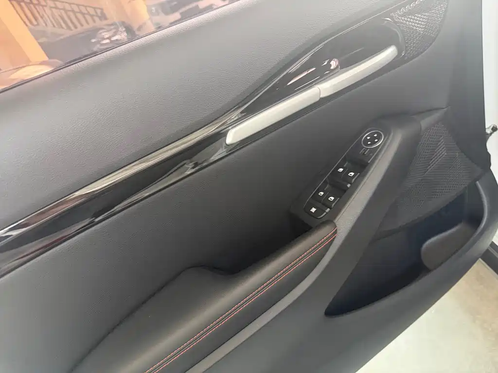 Kia Seltos — миниатюра 15