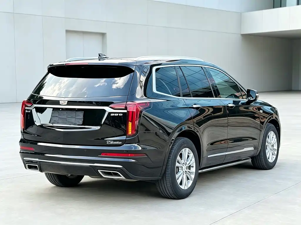 Cadillac XT6 — миниатюра 7