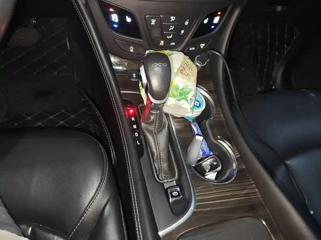 Buick Envision Plus — миниатюра 7