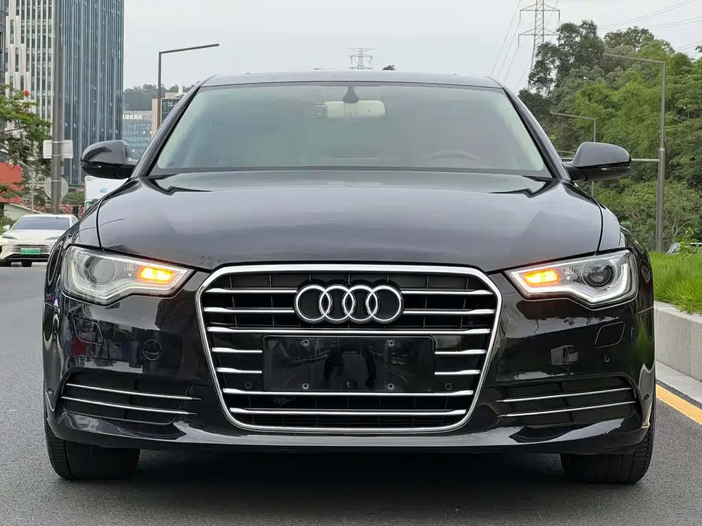 Audi A6L 2012 30 FSI Comfort