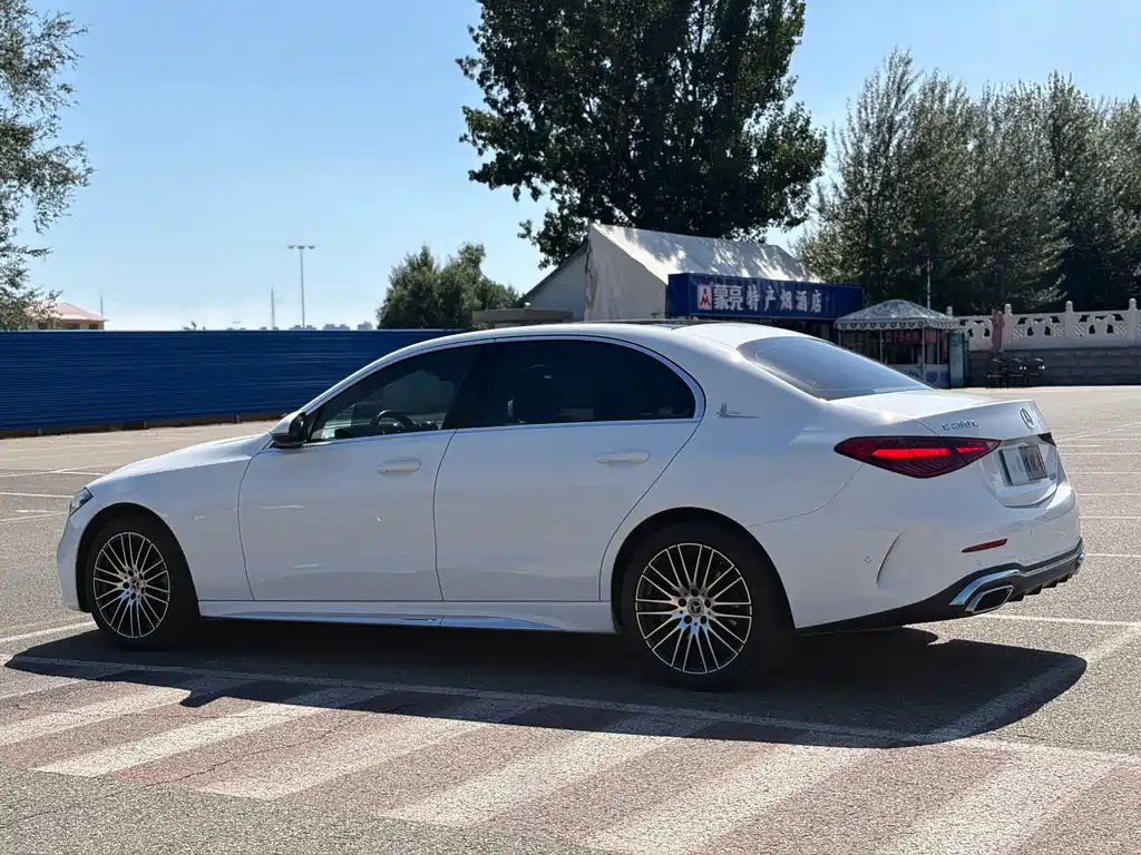 Mercedes-Benz C-Class — миниатюра 23