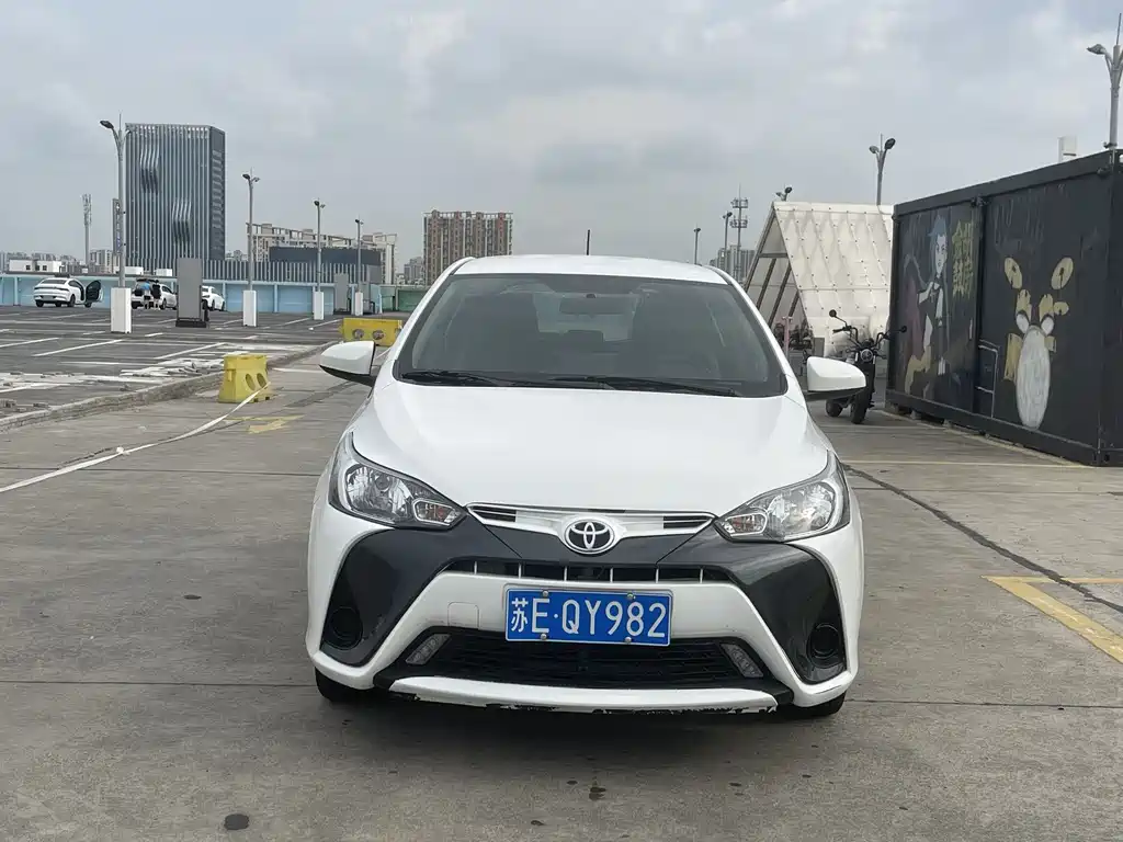 Toyota Yaris L 2020