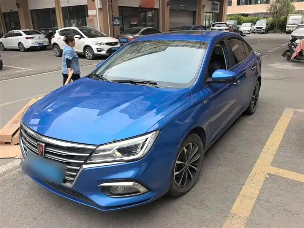 Roewe i5 2019