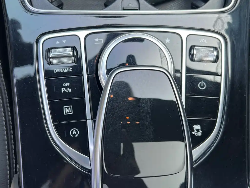Mercedes-Benz GLC — миниатюра 16