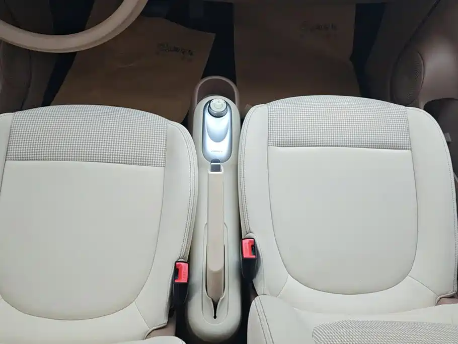 Wuling MINIEV — миниатюра 16
