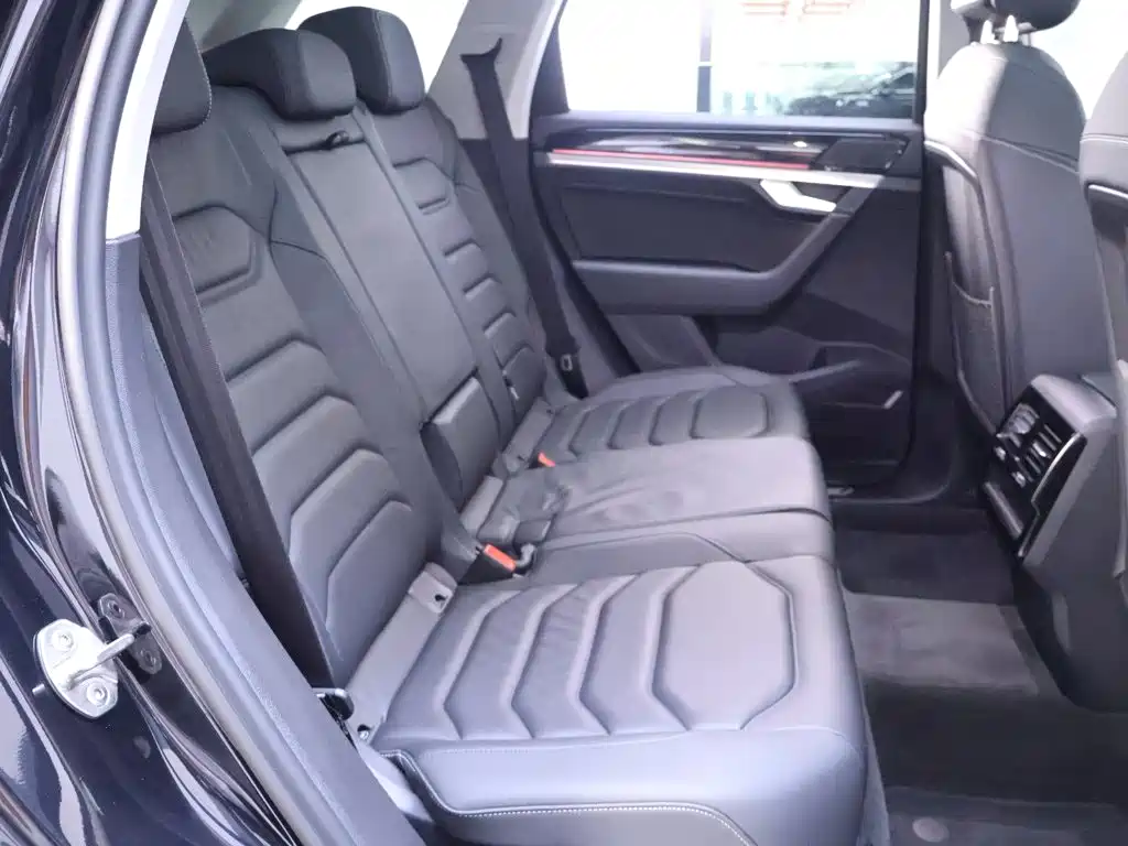 Volkswagen Touareg — миниатюра 22