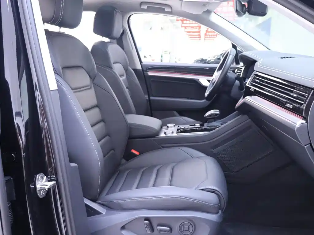 Volkswagen Touareg — миниатюра 21