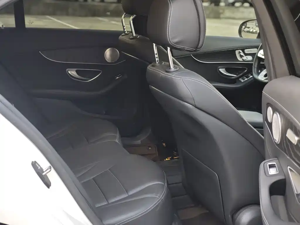 Mercedes-Benz C-Class — миниатюра 10