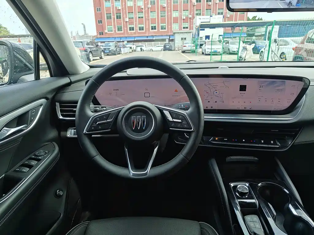 Buick Envision Plus — миниатюра 10