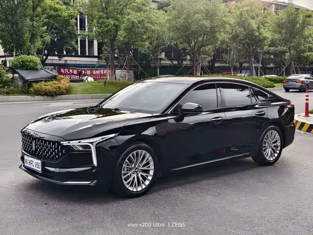 2024 Bestune B70