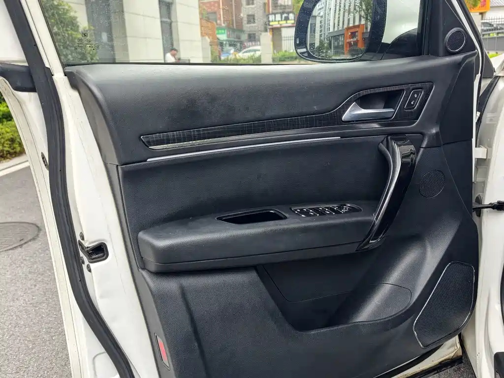 Zotye T600 Coupe — миниатюра 13