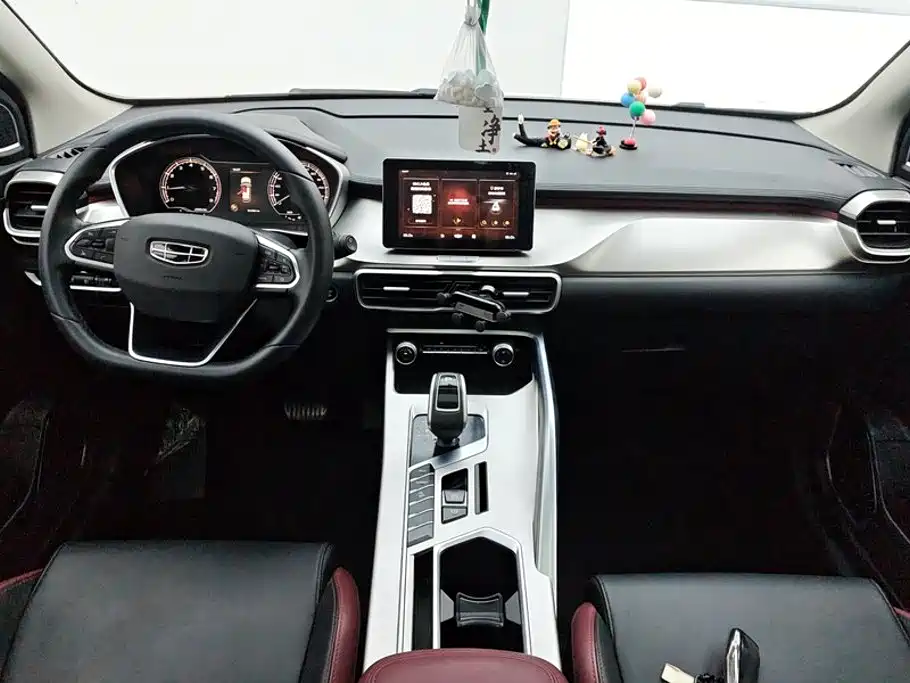 Geely Binyue — миниатюра 12