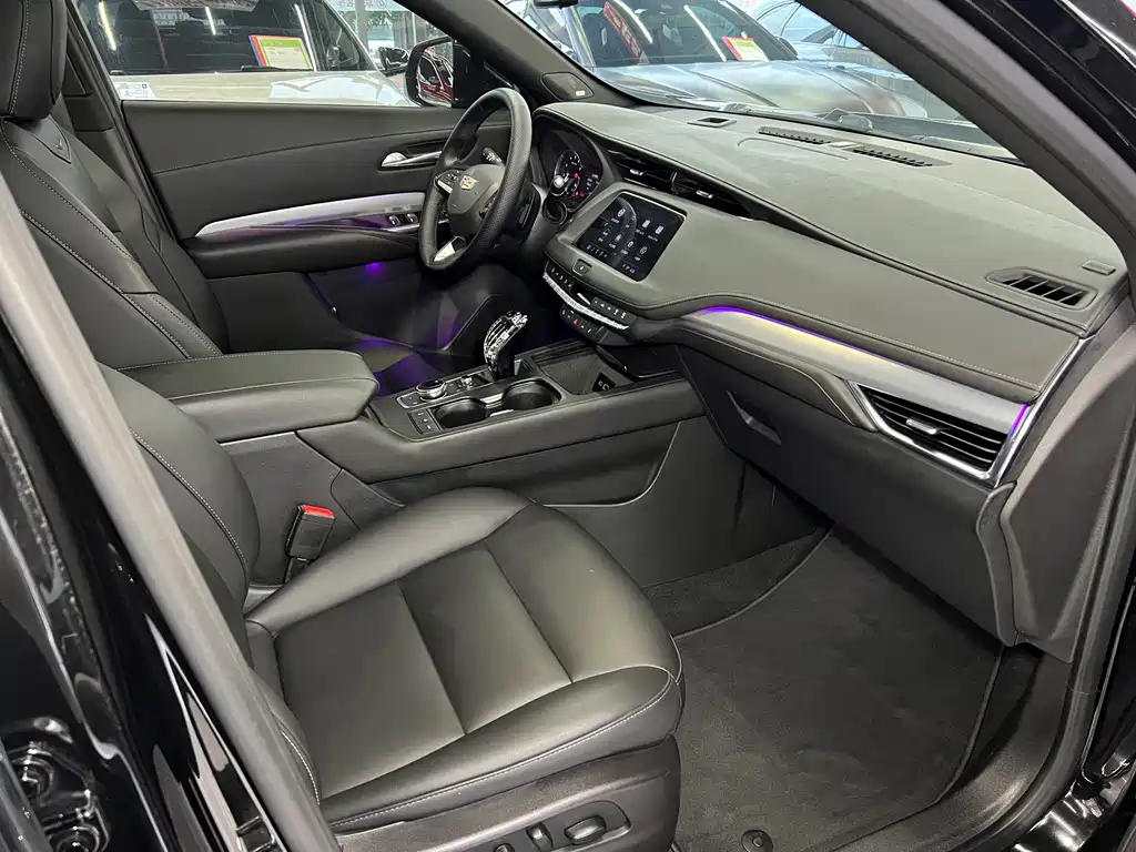 Cadillac XT4 — миниатюра 9