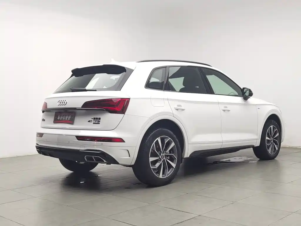 Audi Q5L — миниатюра 2