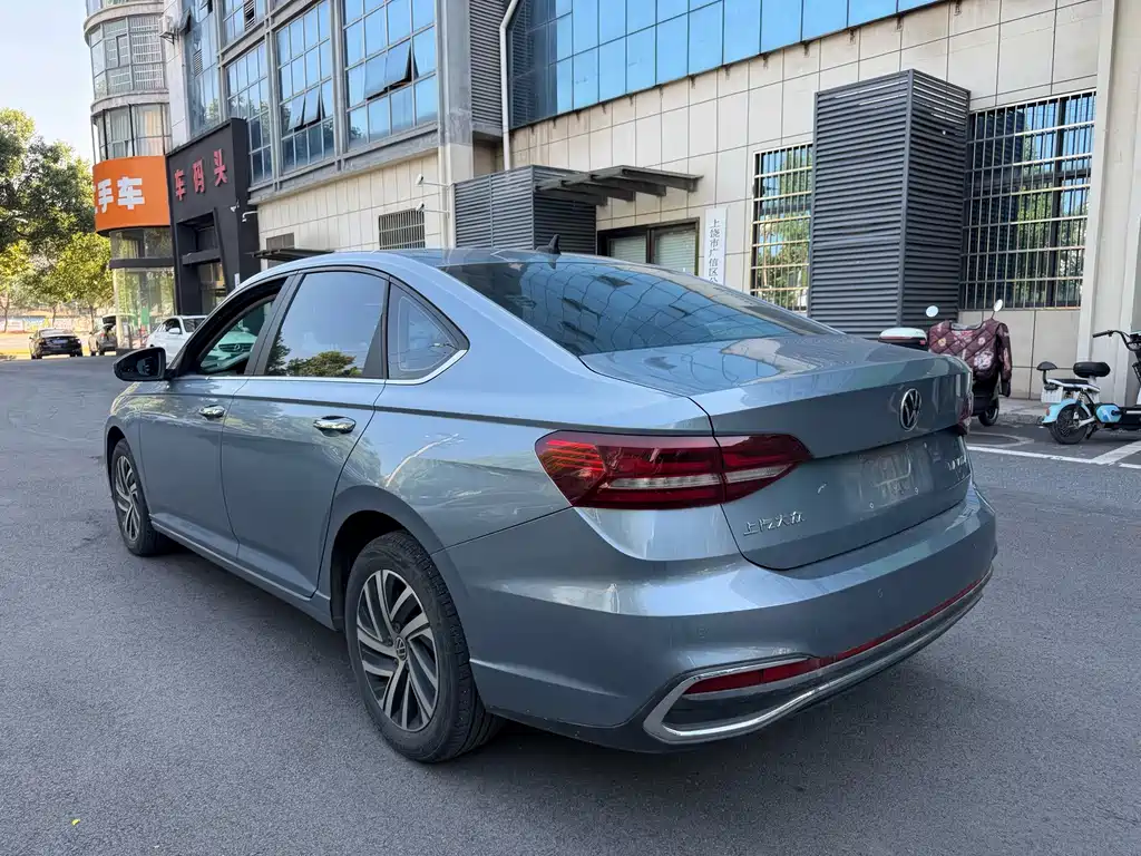 Volkswagen Lavida — миниатюра 5