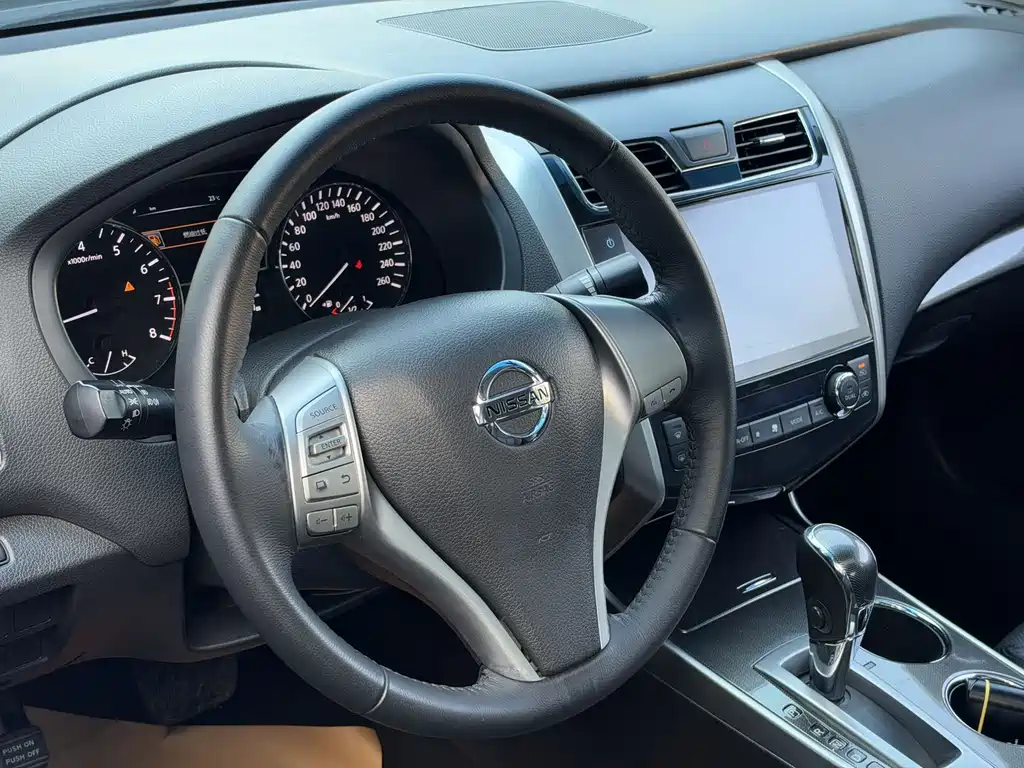 Nissan Teana — миниатюра 7