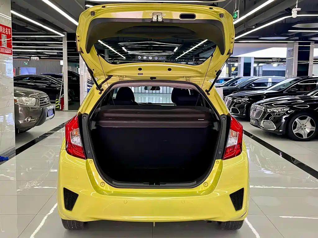 Honda Fit — миниатюра 19