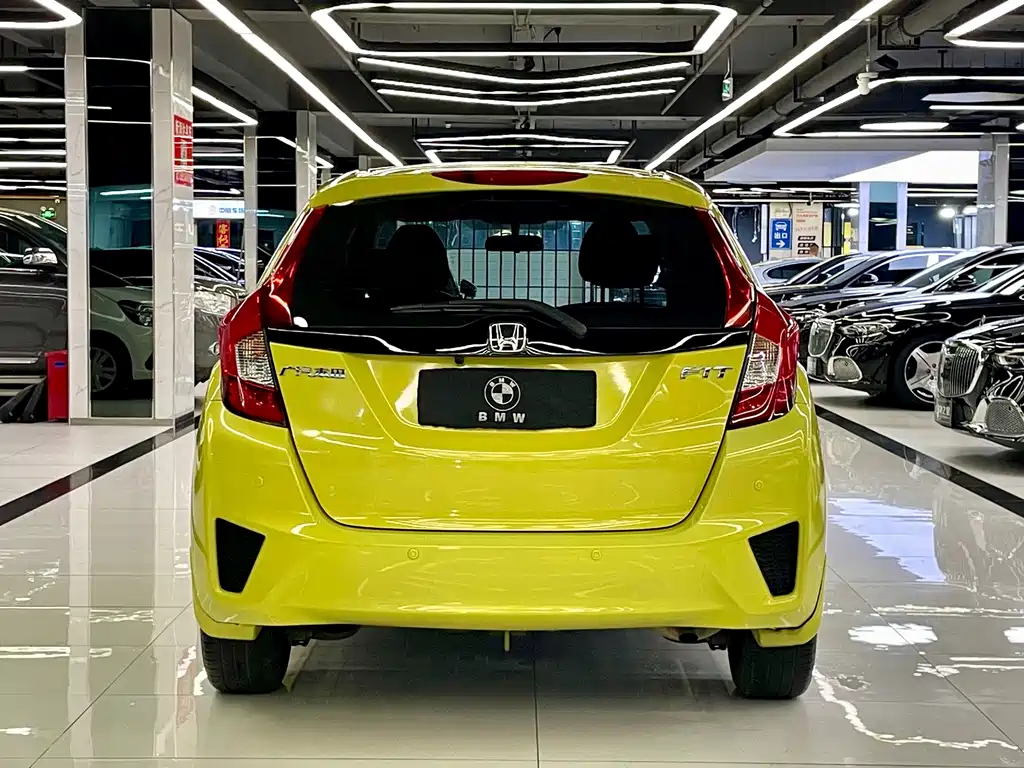Honda Fit — миниатюра 17