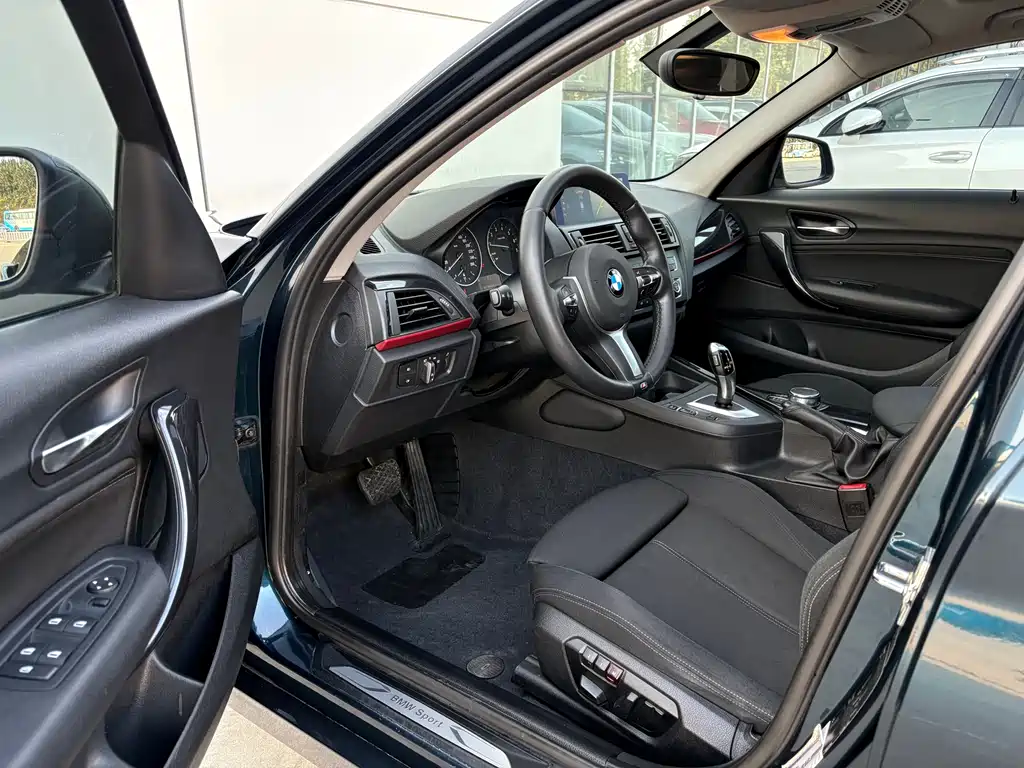 BMW 1 Series 1 2012 118i Sport