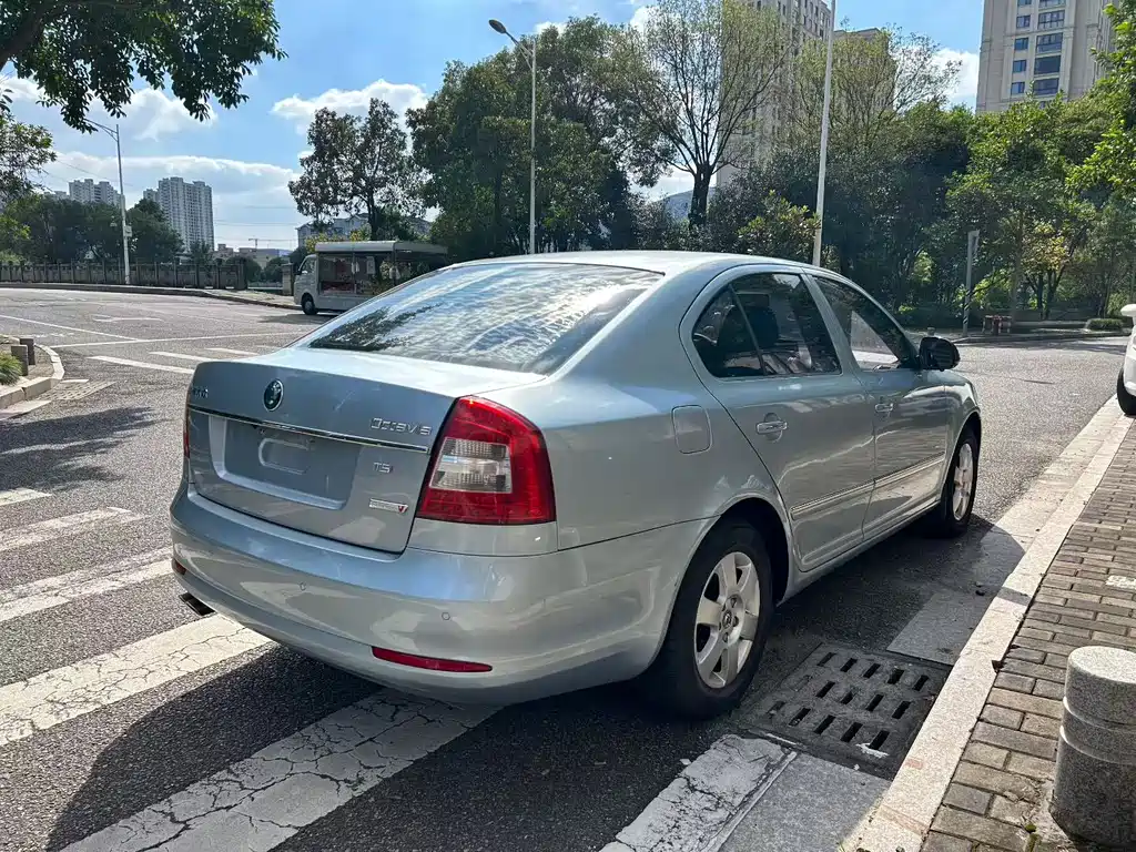 Skoda Octavia — миниатюра 8