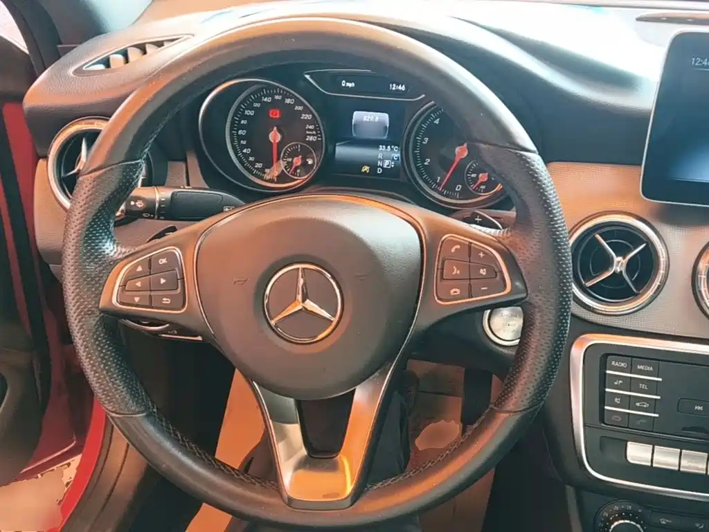 Mercedes-Benz CLA (Import) — миниатюра 11