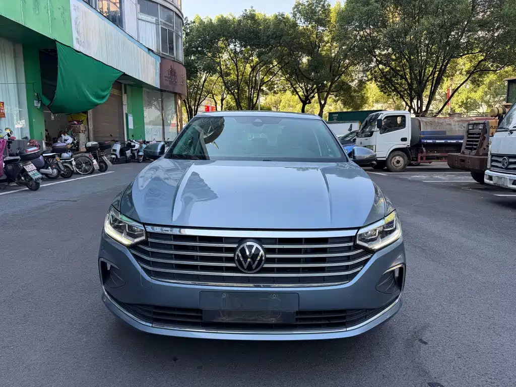 Volkswagen Lavida — миниатюра 2