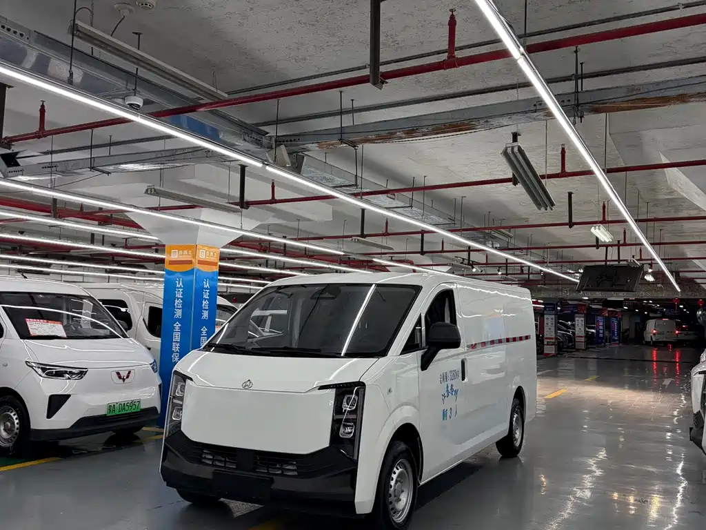 货拉拉多拉汽车 多拉大面 2025